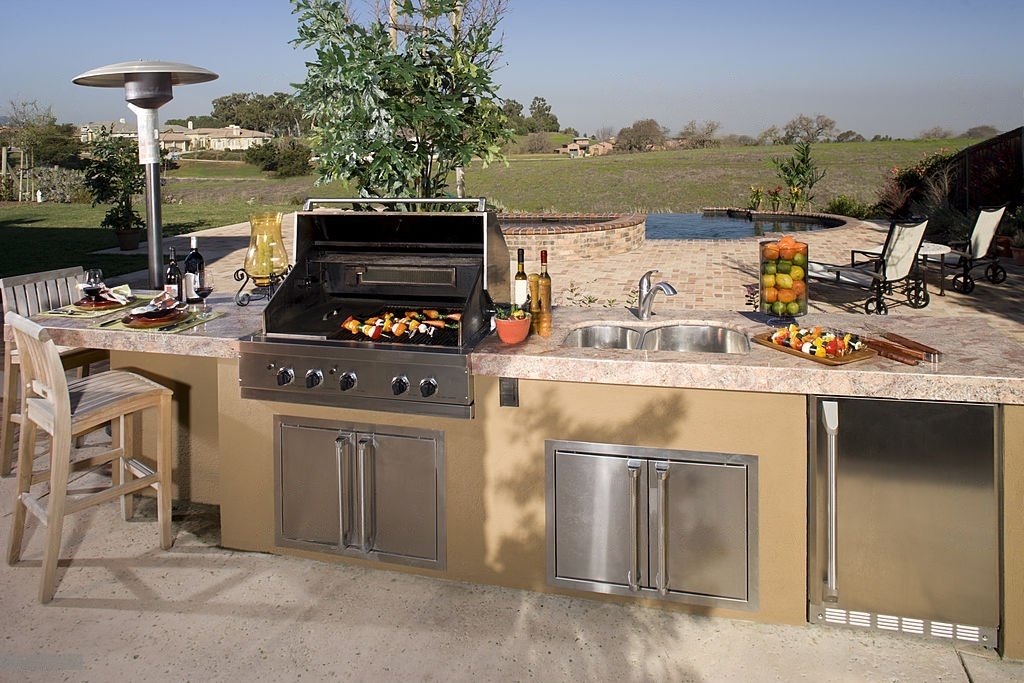 luxury outdoor kitchens