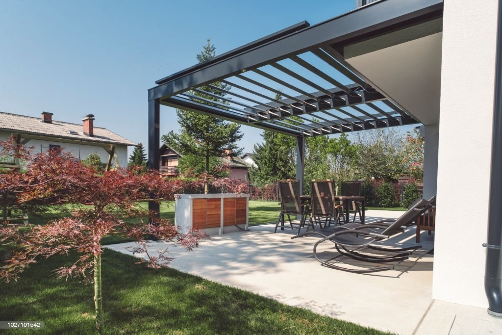 Struxure pergola