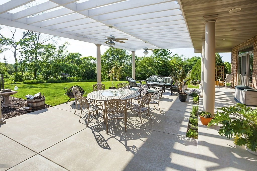 outdoor pergola